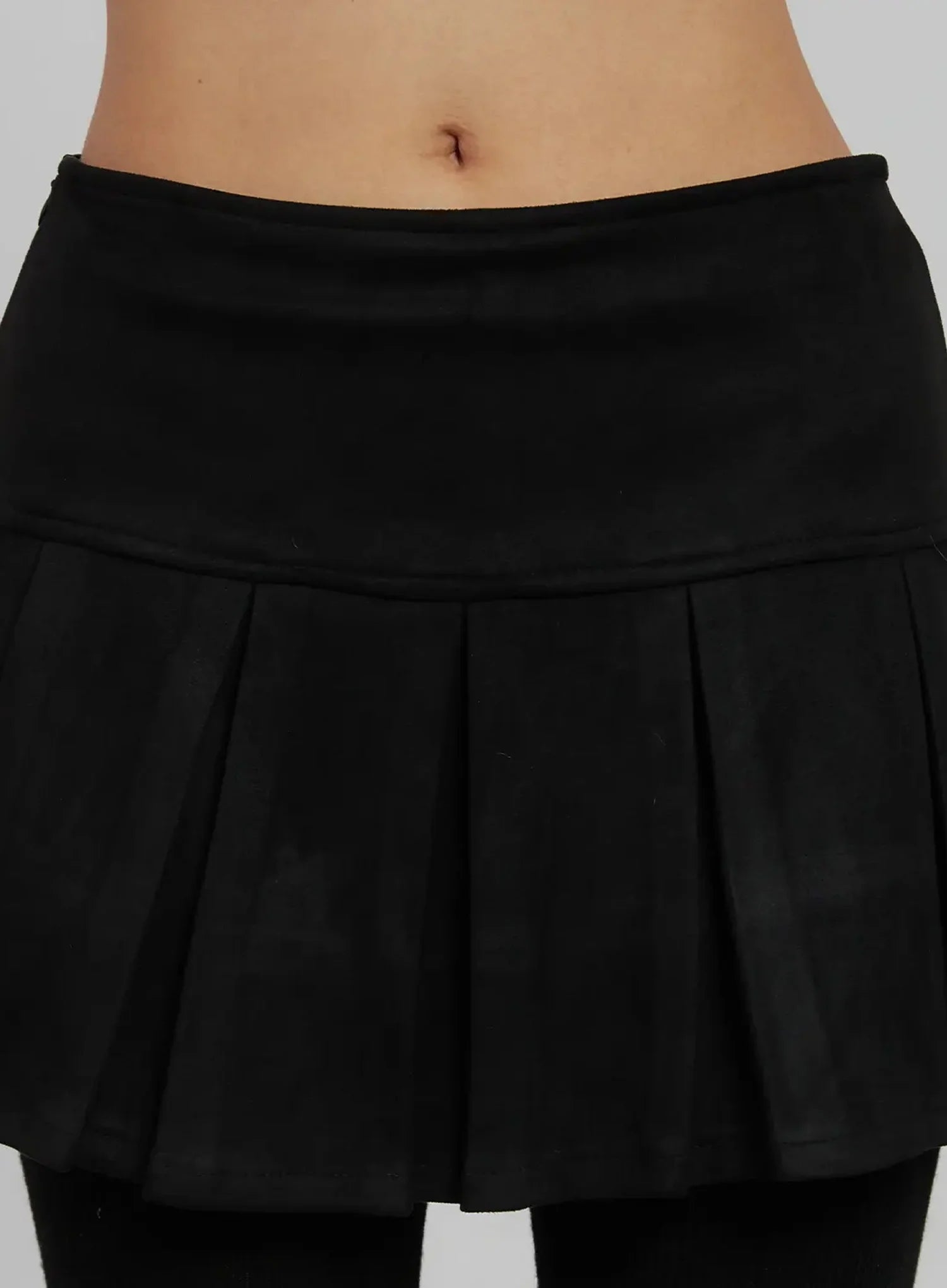 Pleated Mini Skirt IJ509