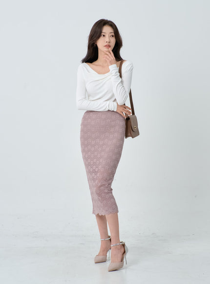 Wide V-Neck T-Shirt IO21