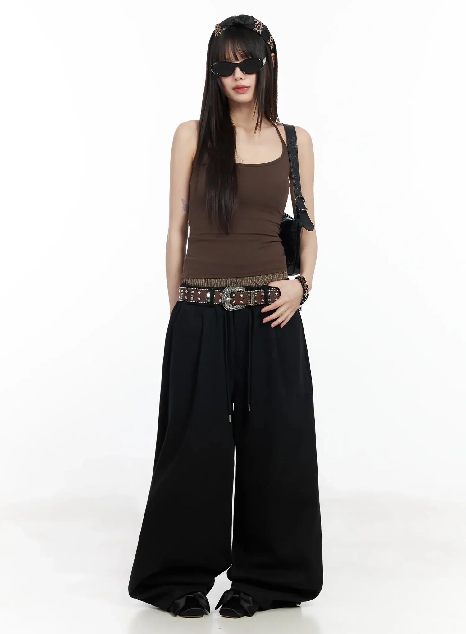 simple-halter-neck-tank-top-im530