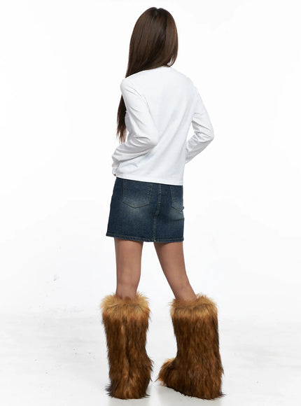 basic-round-neck-cropped-long-sleeve-top-co513