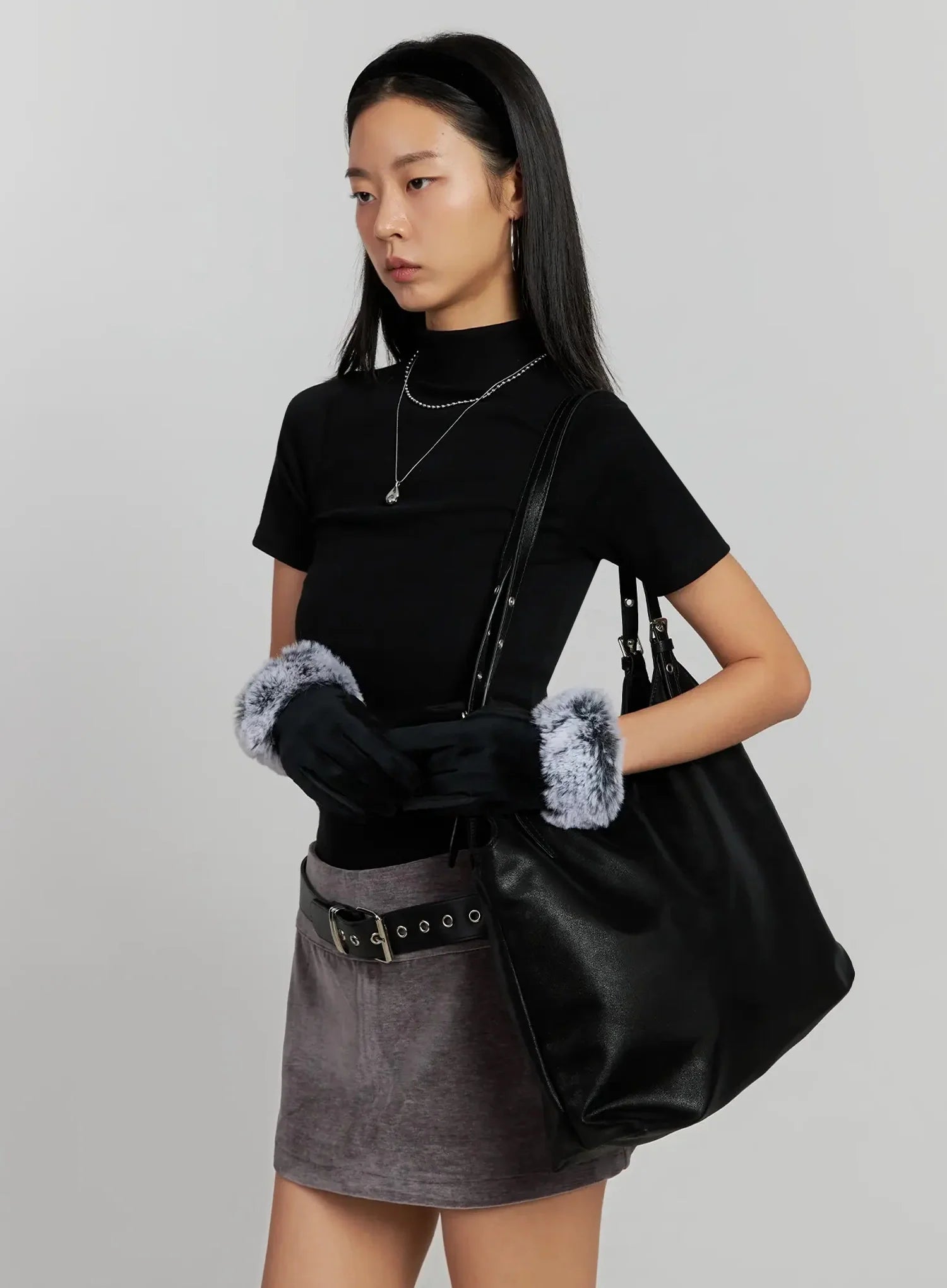 textured-velvet-gloves-in528