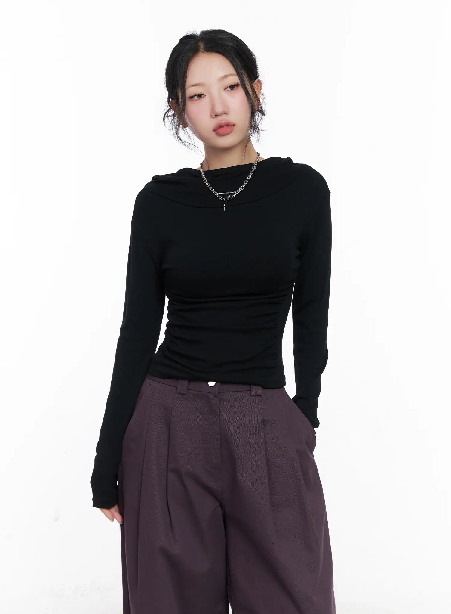 slim-fit-hooded-turtleneck-top-cn514
