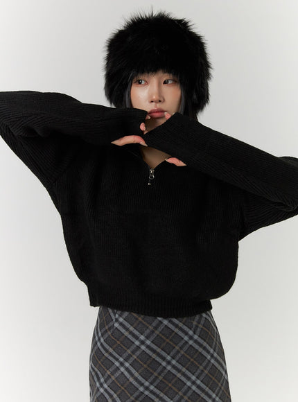 half-neck-hand-warmer-knit-sweater-cd312