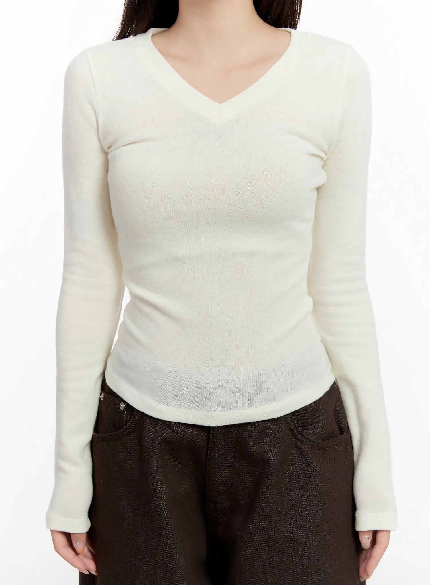 slim-fit-v-neck-long-sleeve-top-cn524