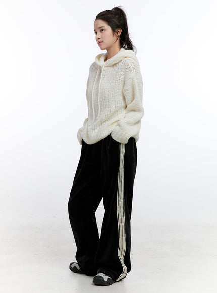 light-velour-cozy-sweatpants-on418