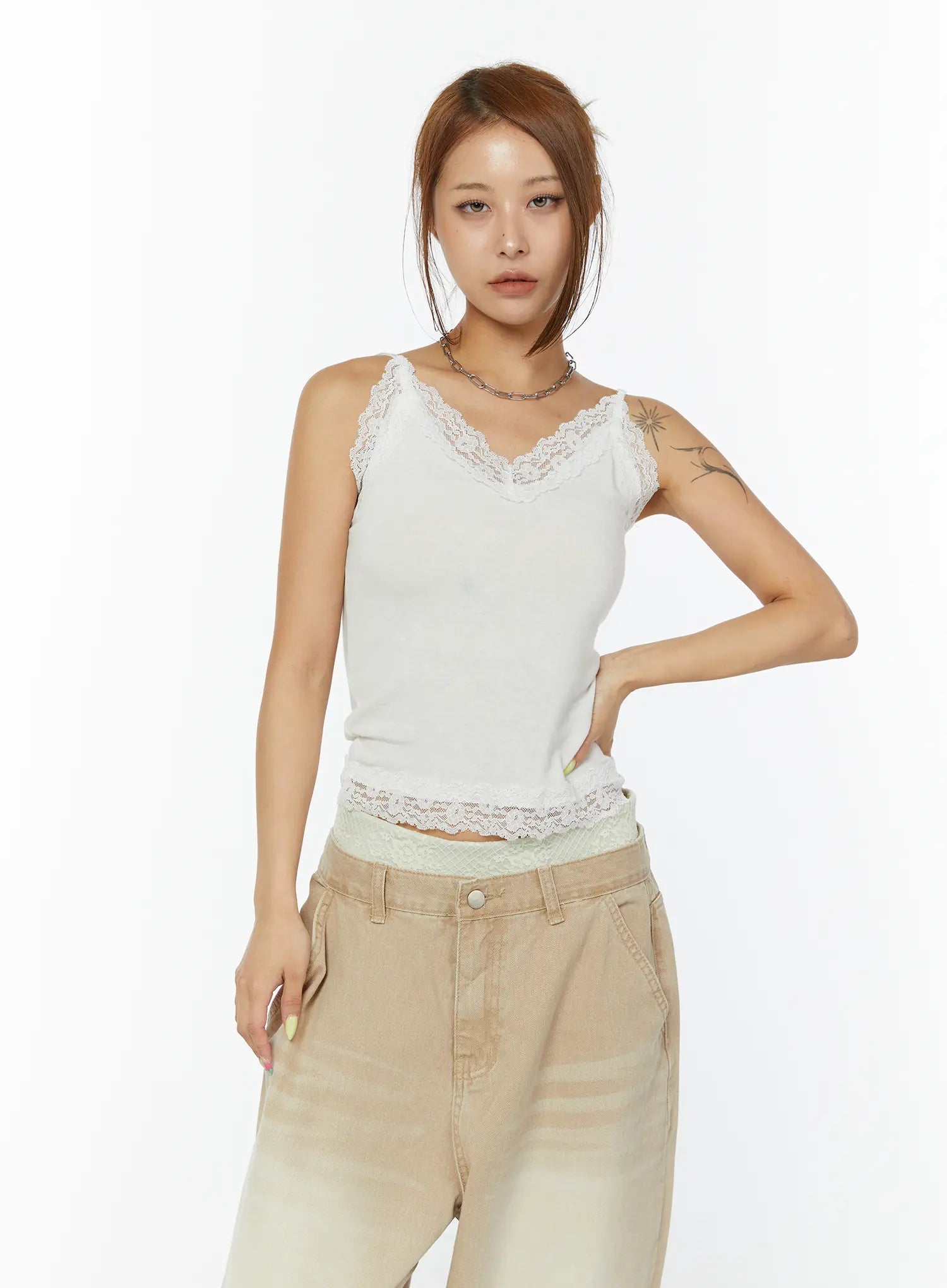 lace-trim-v-neck-camisole-cy521
