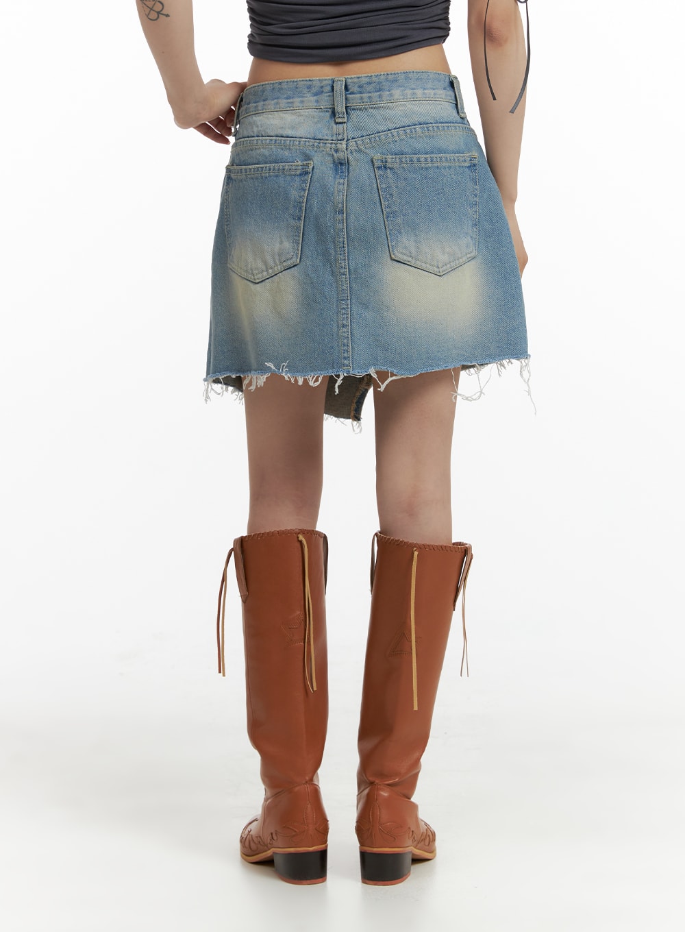 light-washed-mini-denim-skirt-cm405
