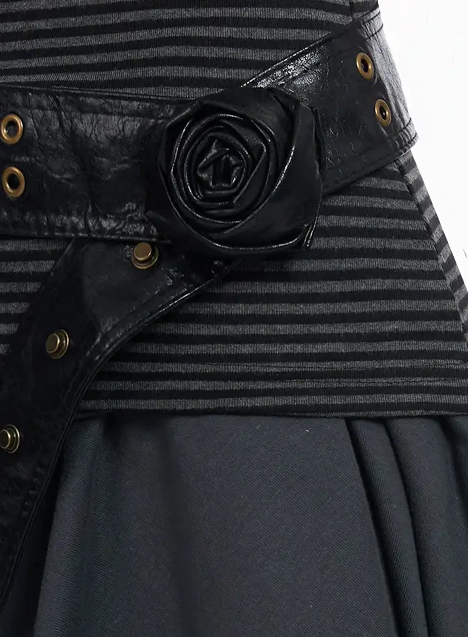 rose-detail-snap-belt-iy515