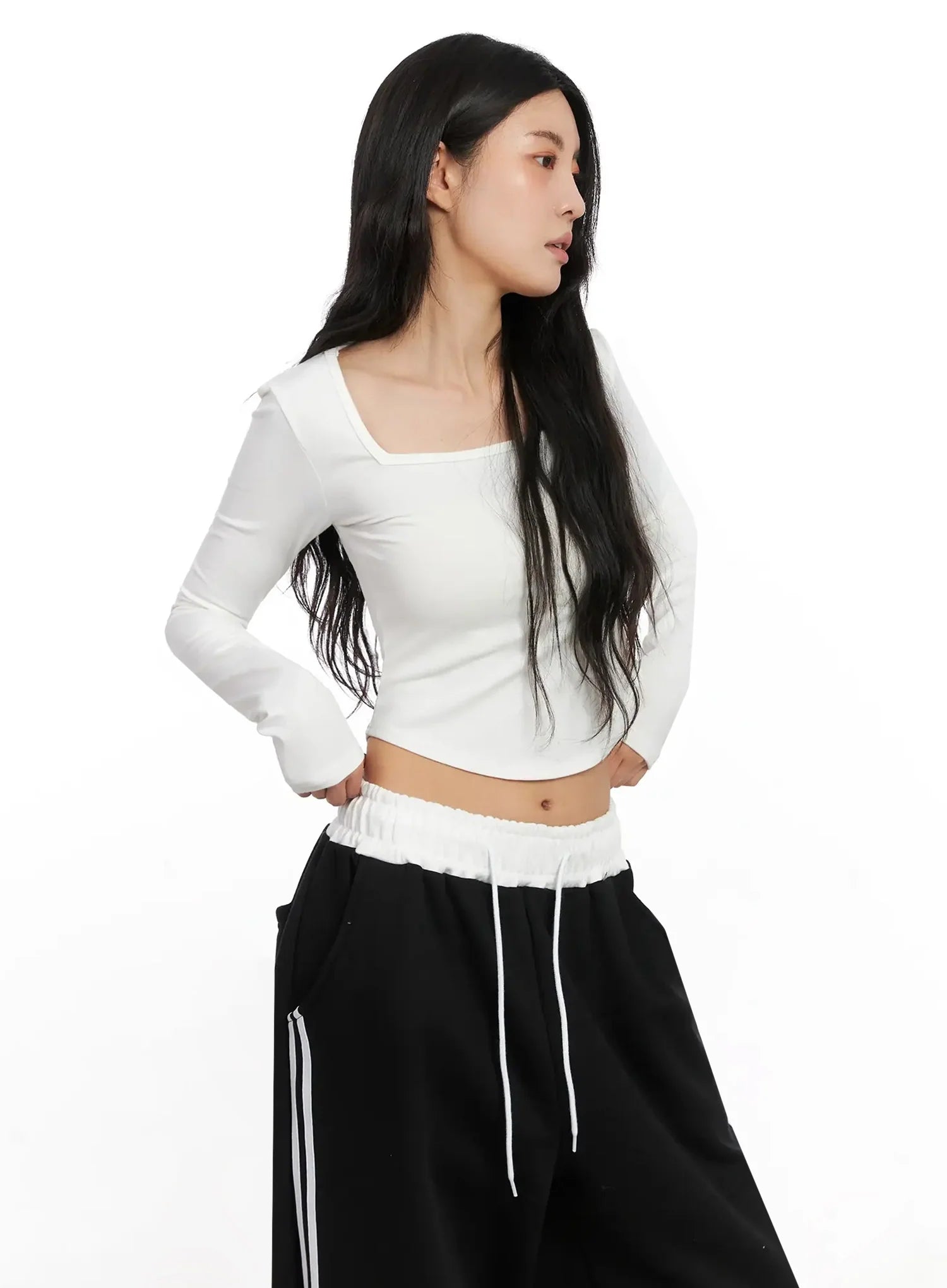 square-neck-crop-top-in528
