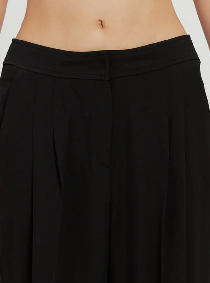 chic-pintuck-wide-leg-slacks-is516