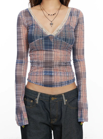 checkered-v-neck-long-sleeve-top-cf512