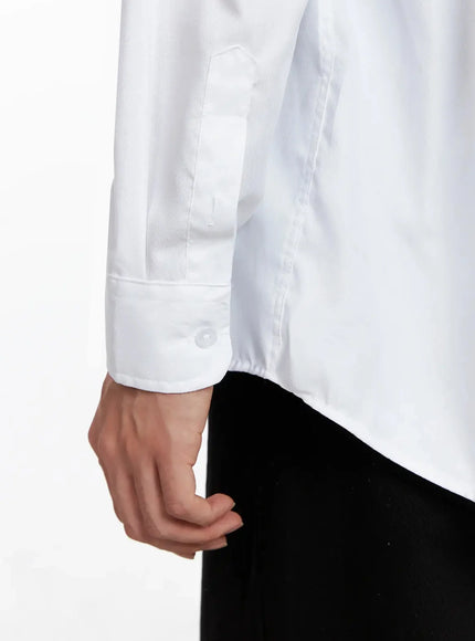 Men's Essential Button-Up Shirt IO517