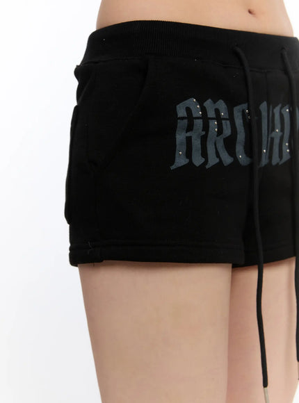 Graphic Print High-Waist Shorts CA508