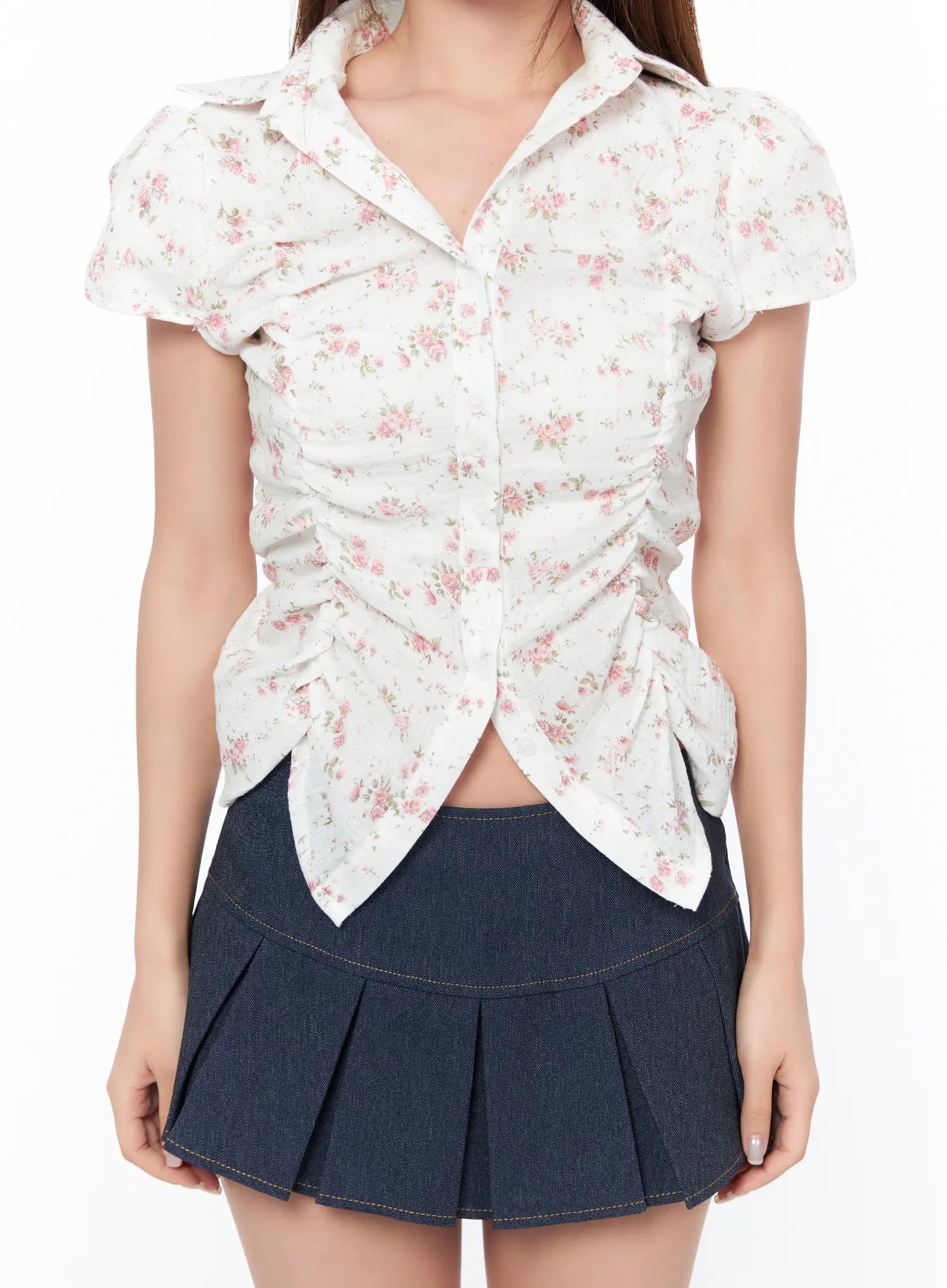 ruched-floral-button-up-blouse-ca514