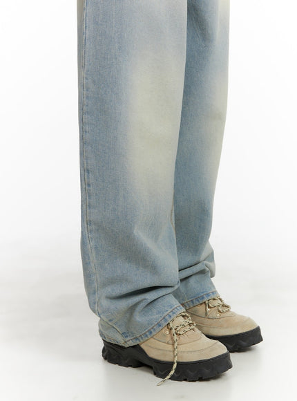 light-washed-wide-leg-jeans-ca403