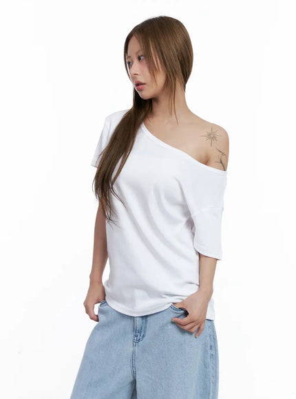 casual-off-shoulder-loose-fit-tee-cl511