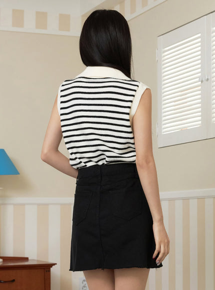 stripe-collar-sleeveless-knit-top-oy427