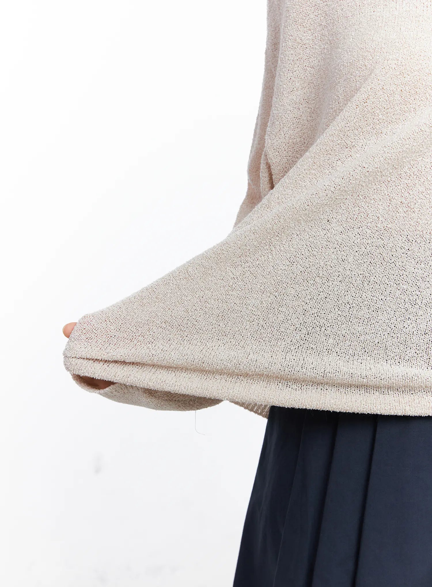 loose-fit-boat-neck-pullover-knit-cg520