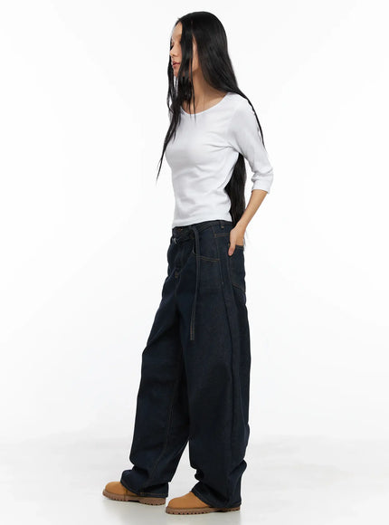 minimalist-white-u-neck-top-co528