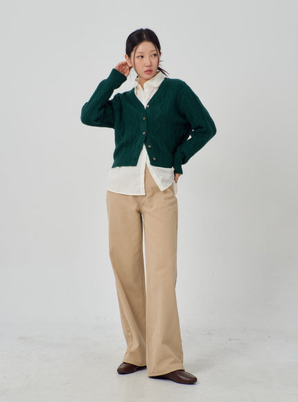 Cropped Knit Cardigan IM315