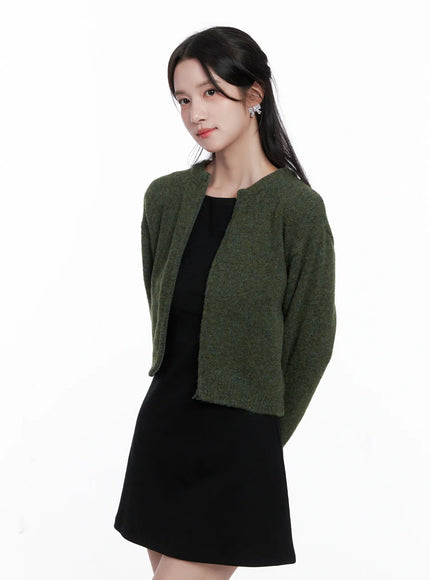 classic-round-neck-knit-cardigan-cs519