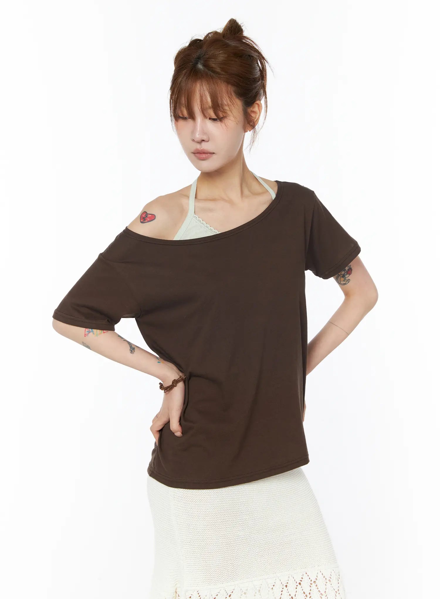 off-shoulder-boxy-tee-cy527