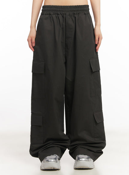cargo-baggy-windbreaker-pants-iy502