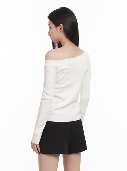 Elegant Off Shoulder Knit Top CN415