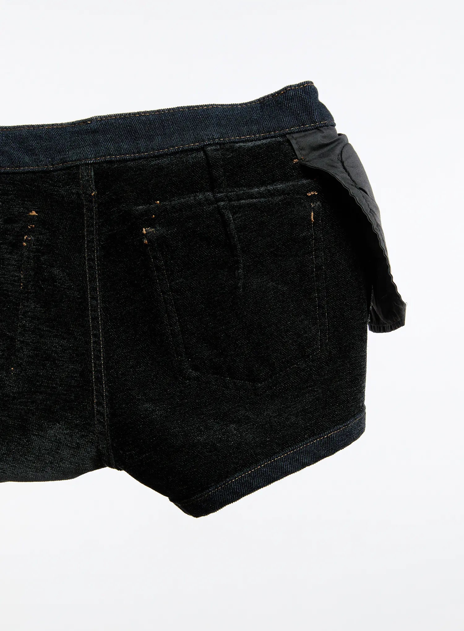 casual-low-rise-denim-shorts-cn524