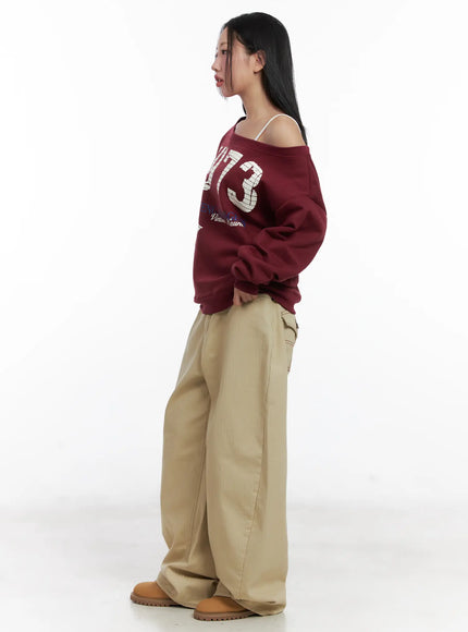 oversized-off-shoulder-graphic-sweatshirt-cn528