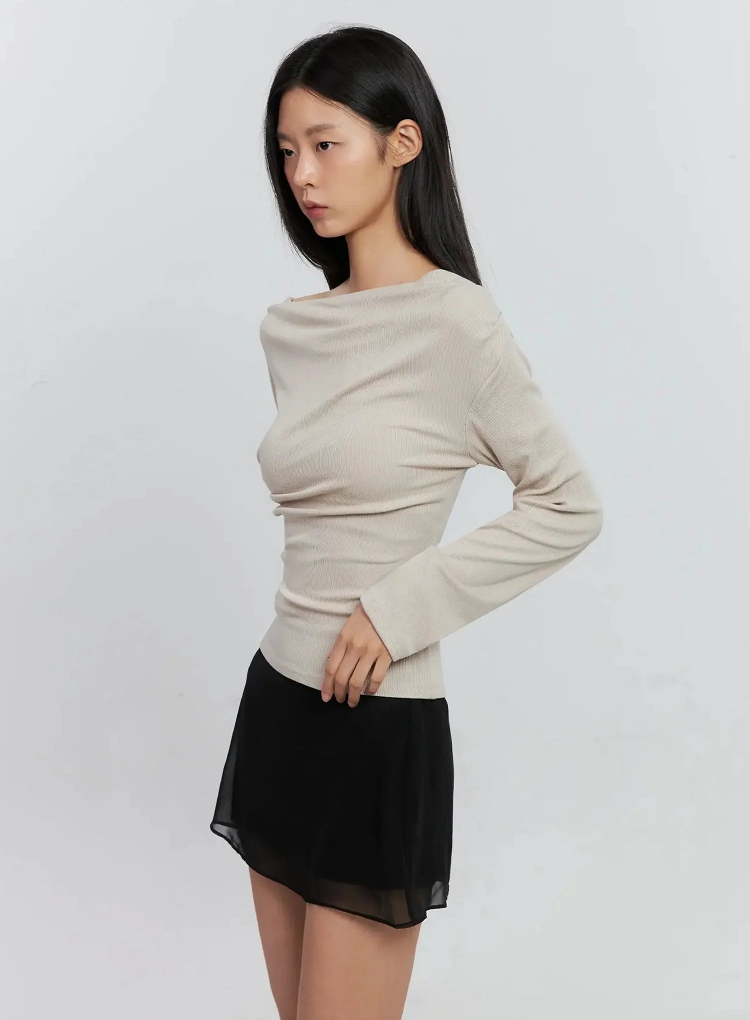 asymmetric-long-sleeve-top-is516