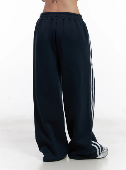 cozy-wide-leg-track-pants-cn528