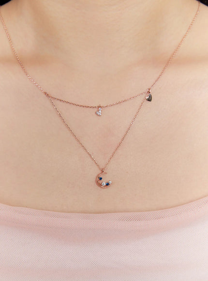 acc-azure-crescent-necklace-kc1008