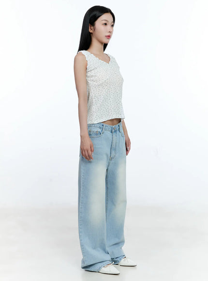 ruffle-v-neck-sleeveless-top-cg512