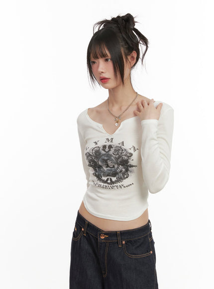 Graphic Slim-Fit Long-Sleeve Crop Top CJ502