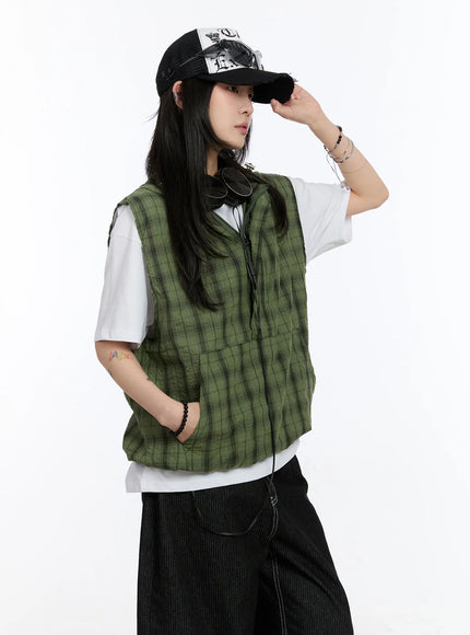 checkered-hooded-vest-ca506