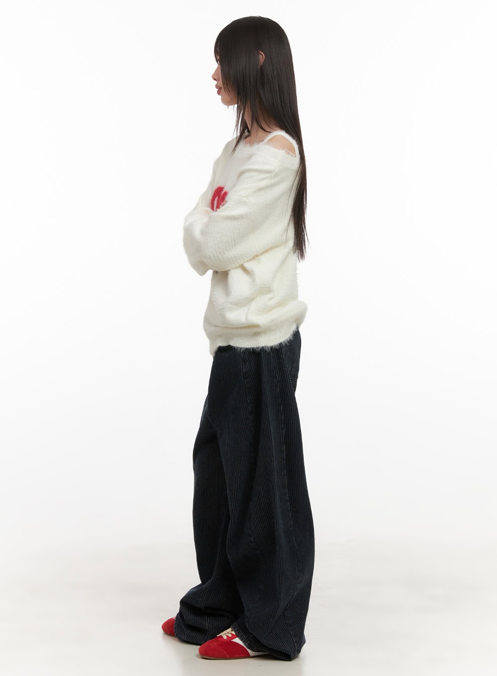 one-shoulder-graphic-fuzzy-sweater-cd425