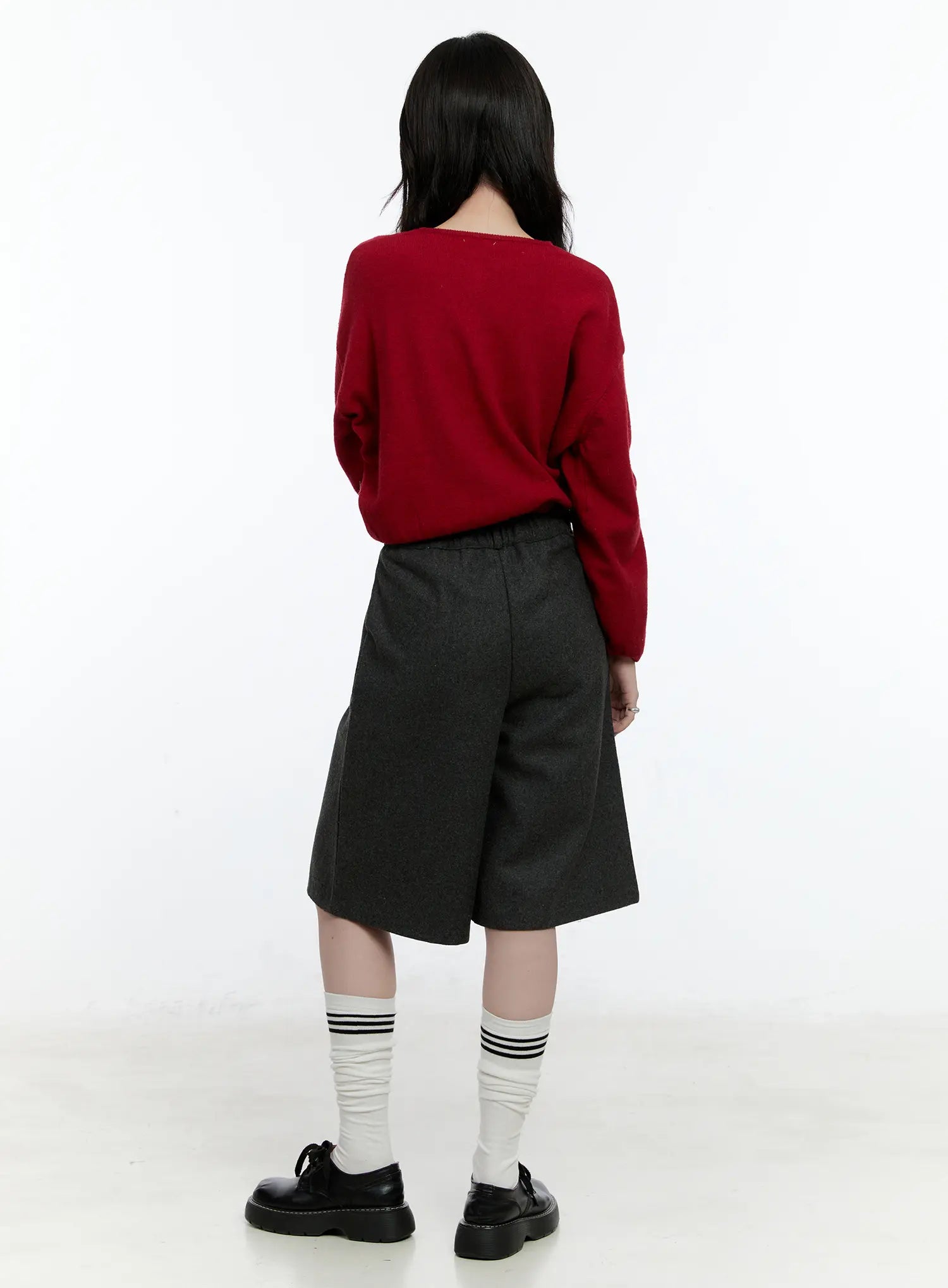 classic-round-neck-cardigan-cn517