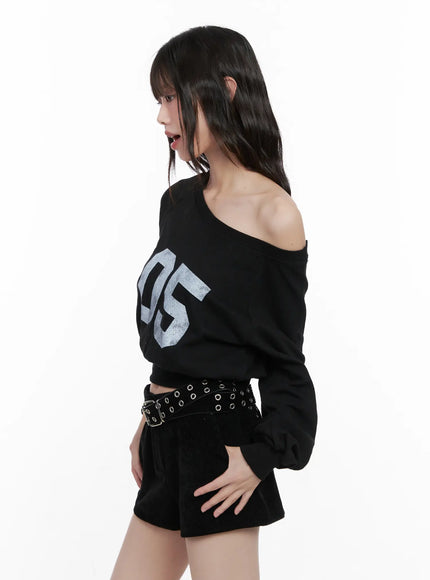 Off-Shoulder Crop Sweatshirt CN510