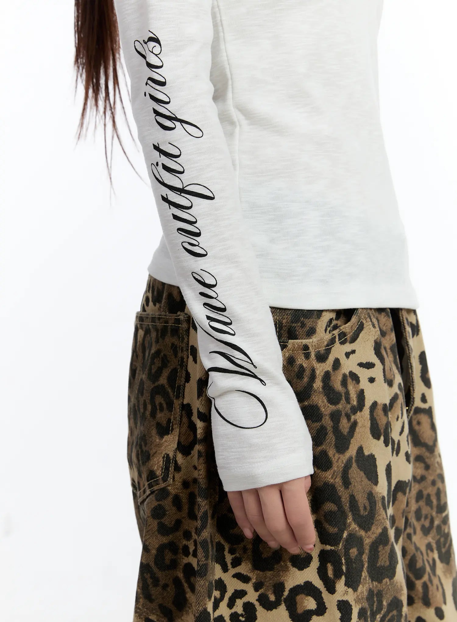 slim-fit-printed-hoodie-cn524