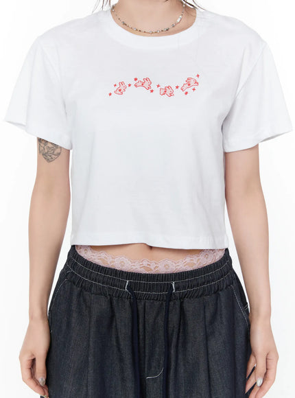 graphic-short-sleeve-crop-top-cy515
