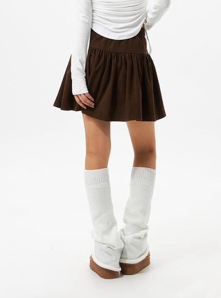 pleated-corduroy-skirt-with-buckle-io324