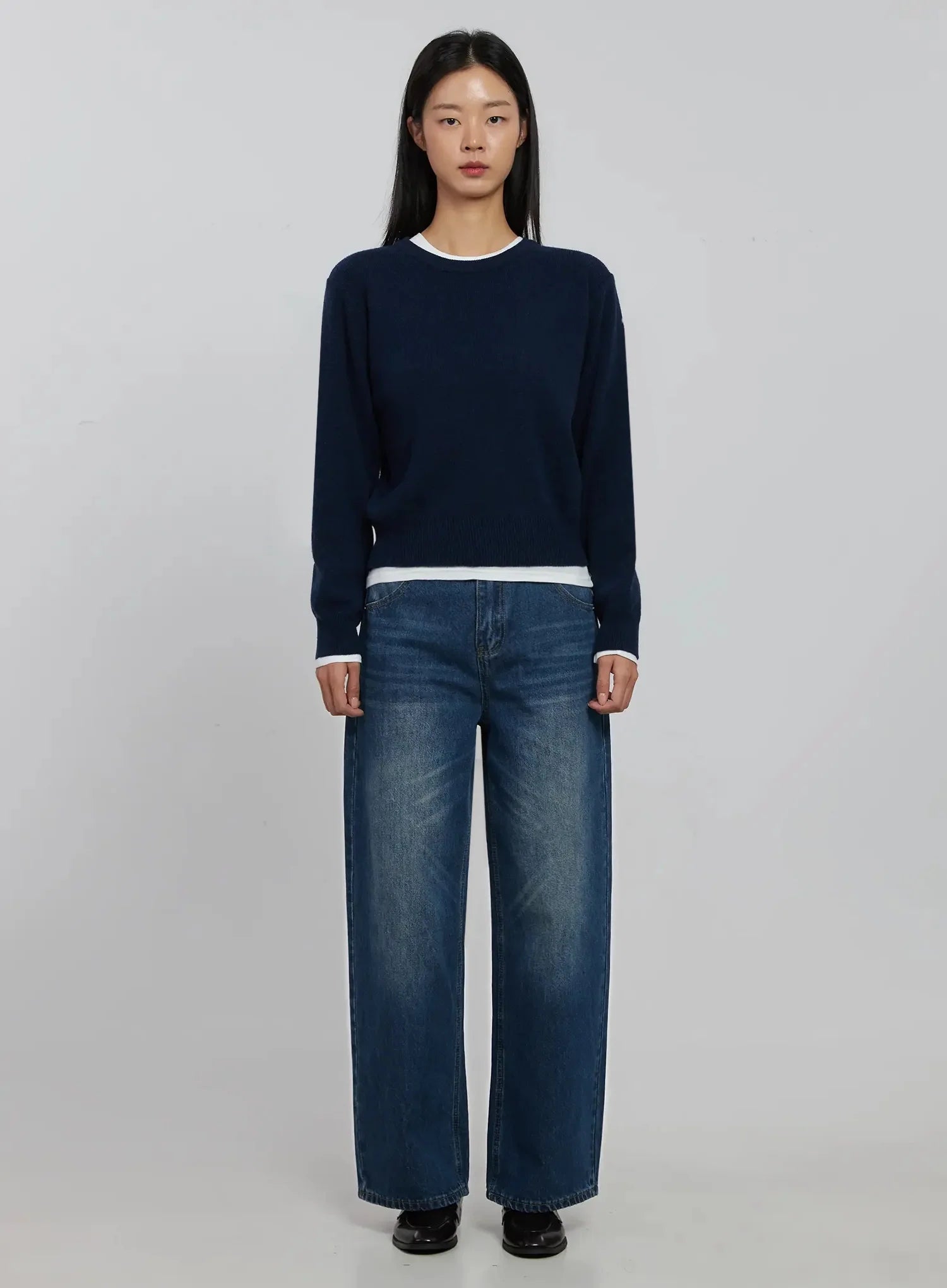 soft-round-neck-knit-top-ij508