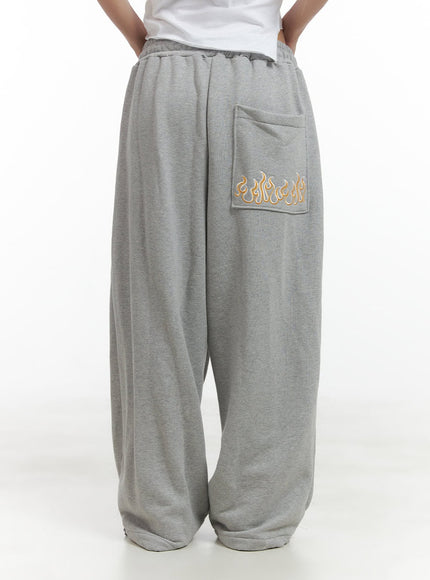 graphic-pocket-wide-sweatpants-cl417