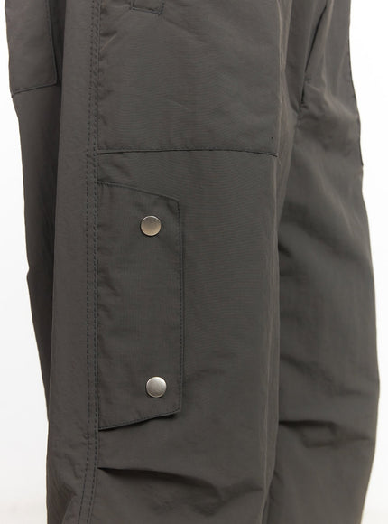 Men's Nylon Pocketed Wide-Fit Shorts IA510