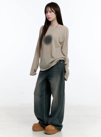 loose-fit-graphic-long-sleeve-tee-cn525