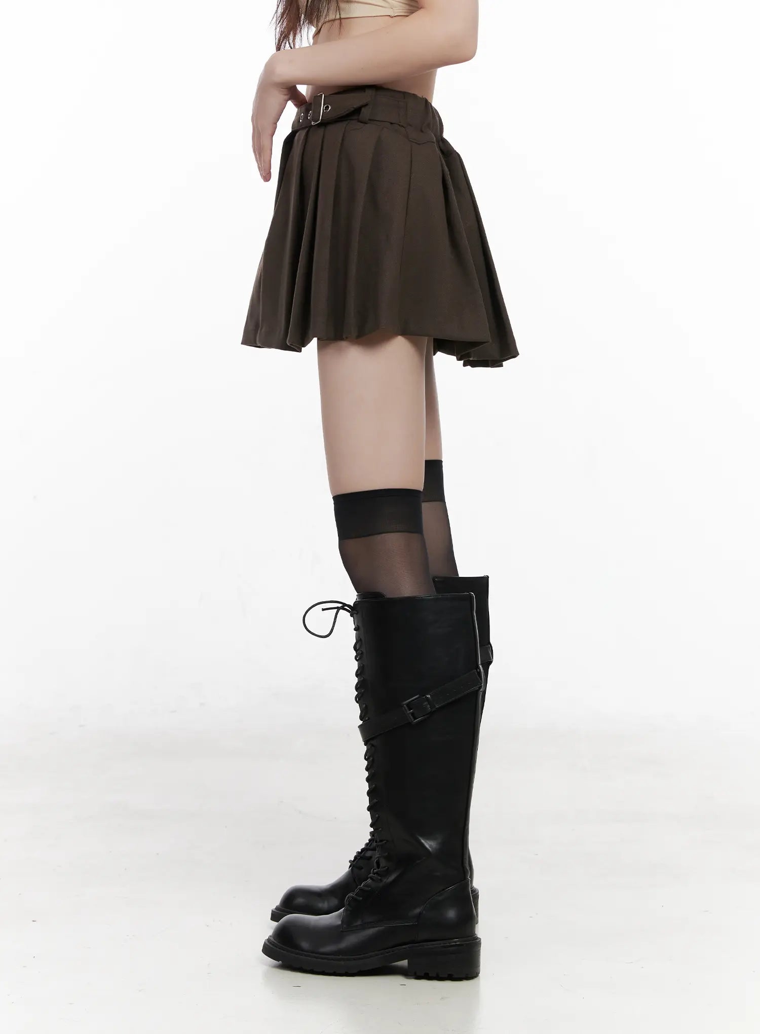 belt-detail-pleated-mini-skirt-cn510