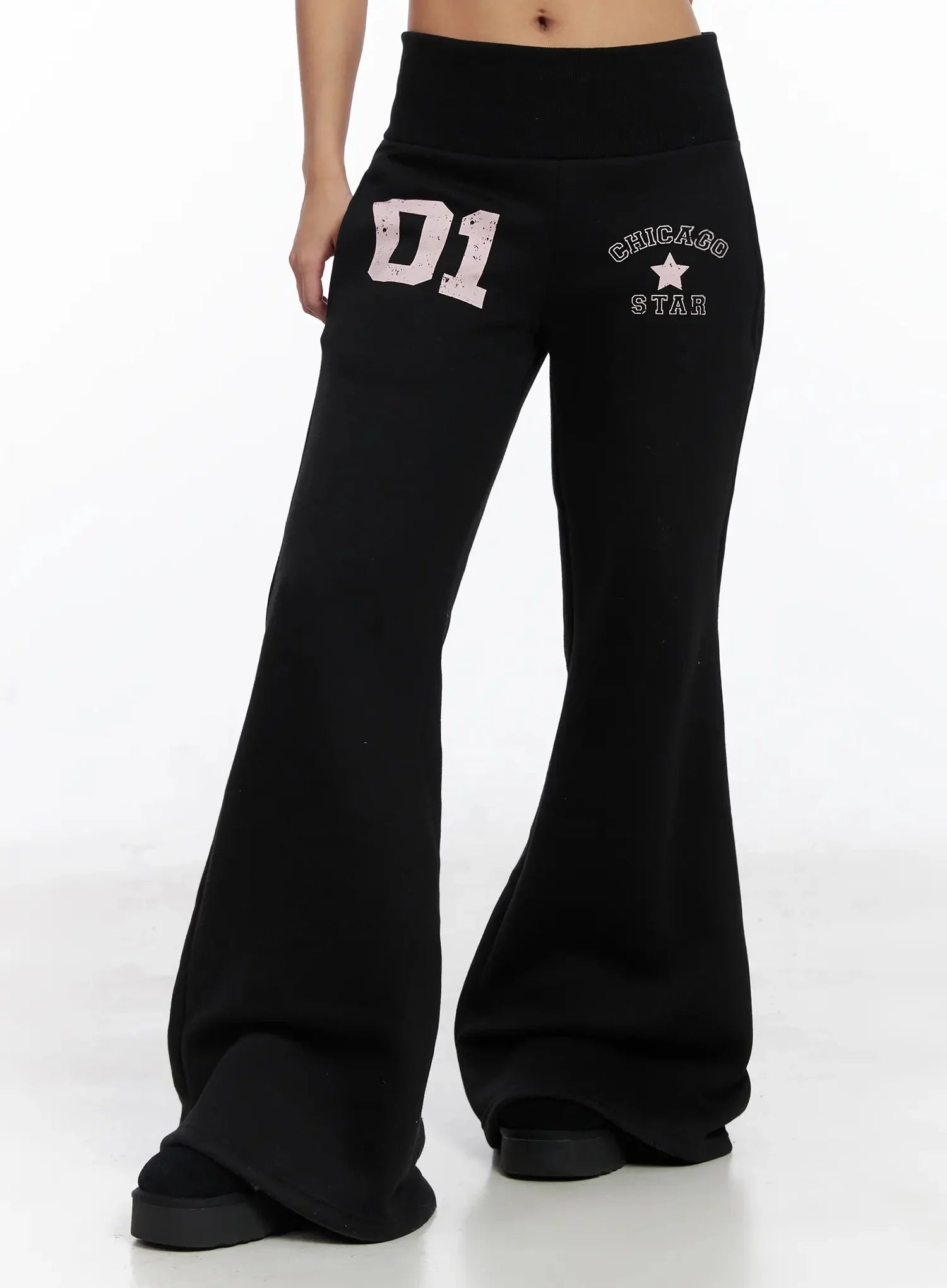 Graphic Bootcut Pants IN528