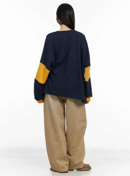 retro-varsity-oversized-sweatshirt-cm513