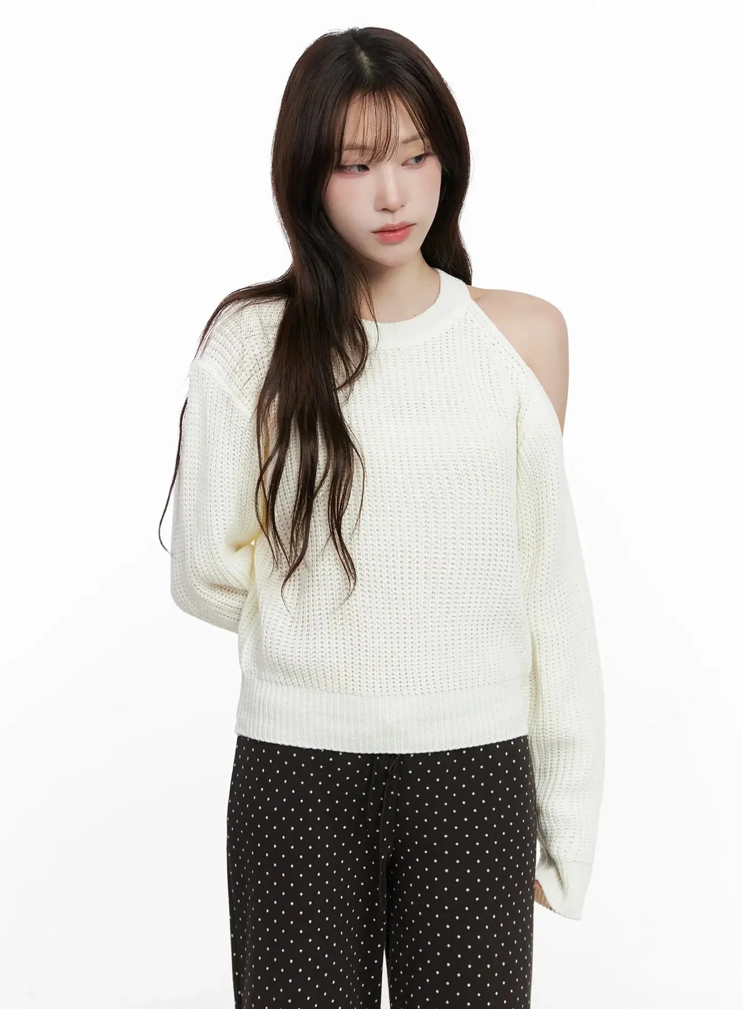 chic-open-shoulder-knit-top-in514